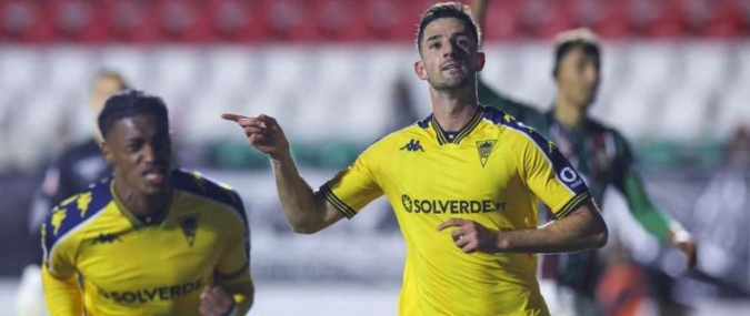 Estoril vs Estrella Prediction 11 August 2025