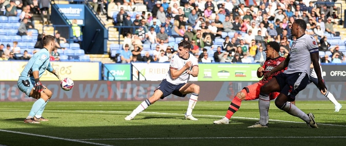 Huddersfield vs Bolton Prediction 16 October 2025